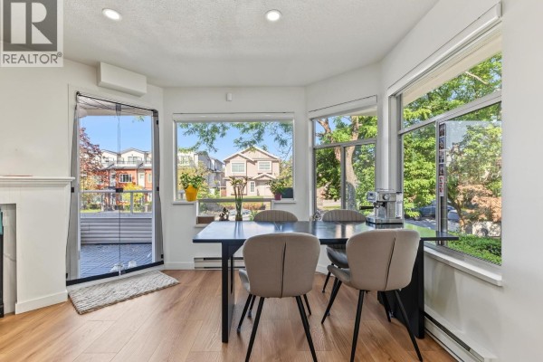 302 3638 Rae Avenue, Vancouver, BC V5R2P5 Photo 4