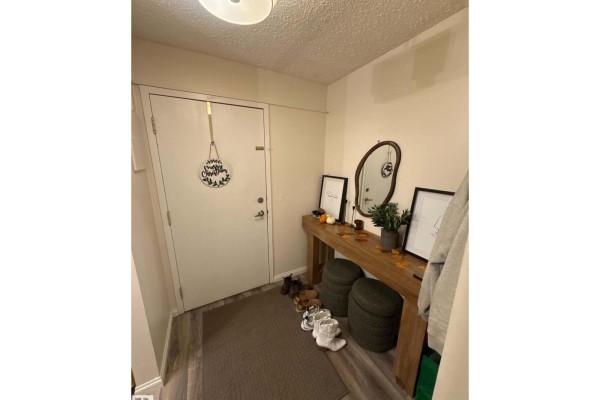 #302 51 Brown St, Stony Plain, AB T7Z1P3 Photo 3