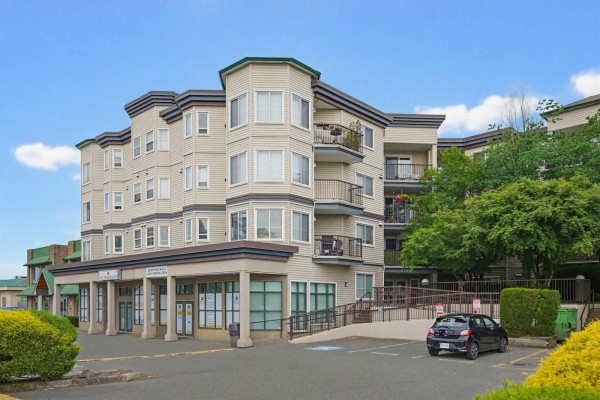 302 5759 Glover Road, Langley