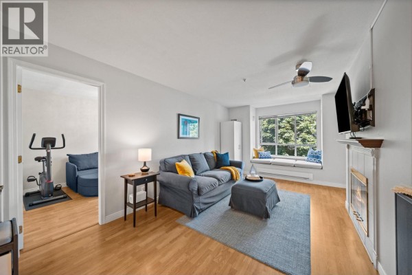 302 6745 Station Hill Court, Burnaby, BC V3N4Z4 Photo 5