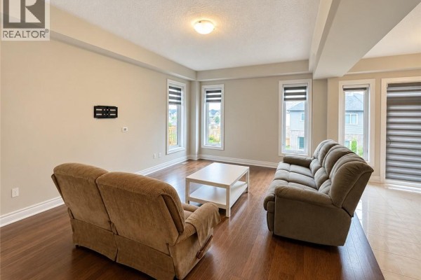 2pc Bathroom - 302 Chokecherry Crescent, Waterloo, ON N2V0H1 Photo 4