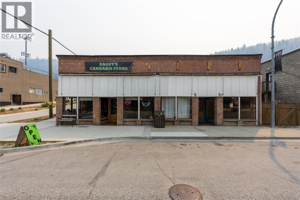 302 Copper Avenue S, Greenwood, BC V0H1J0 Photo 2