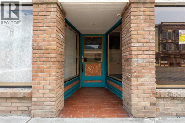 302 Copper Avenue S, Greenwood, BC V0H1J0 Photo 4