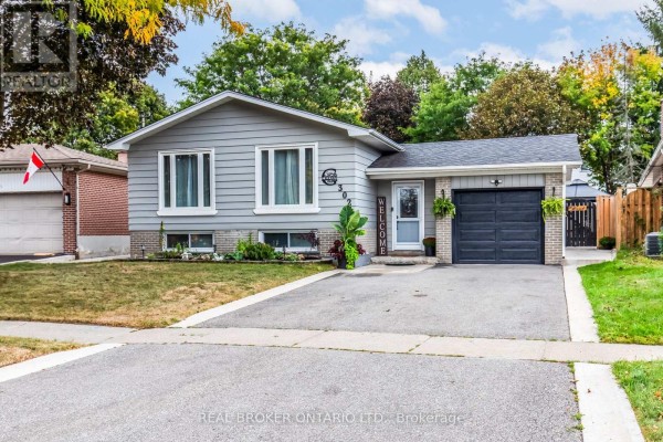Living room - 302 Delrex Boulevard, Halton Hills, ON L7G4G8 Photo 2