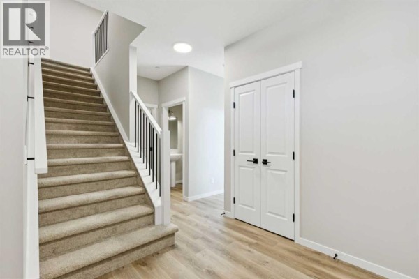 302 Hotchkiss Common Se, Calgary, AB, photo 3