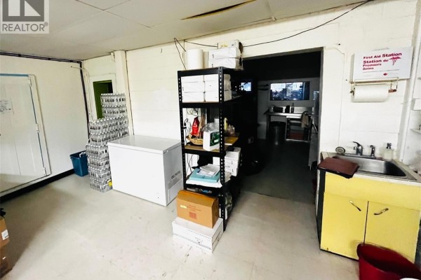 302 Main Street, Melville, SK S0A2P0 Photo 5