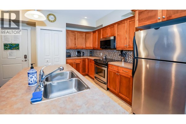 Kitchen - 302 Mara Lake Lane Unit# 100 & 108, Sicamous, BC V0E2V1 Photo 5
