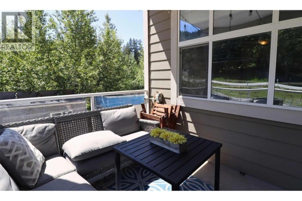 Living room - 302 Mara Lake Lane Unit# 208, Sicamous, BC V0E2V1 Photo 5