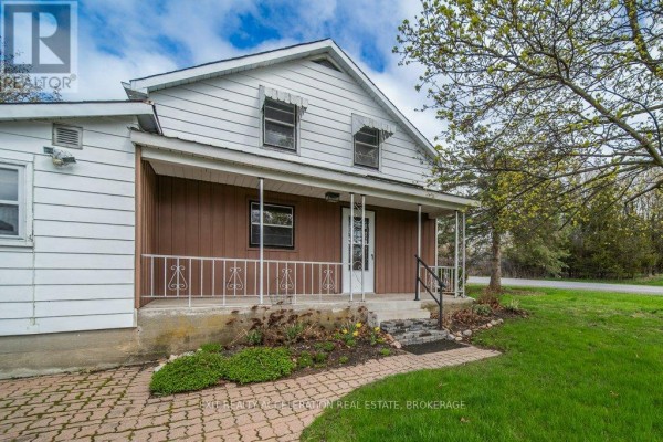 Kitchen - 302 Old Hamburg Road, Greater Napanee, ON K7R3K6 Photo 4