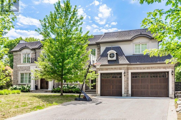 302 Pinehurst Drive W, Oakville, ON, photo 2