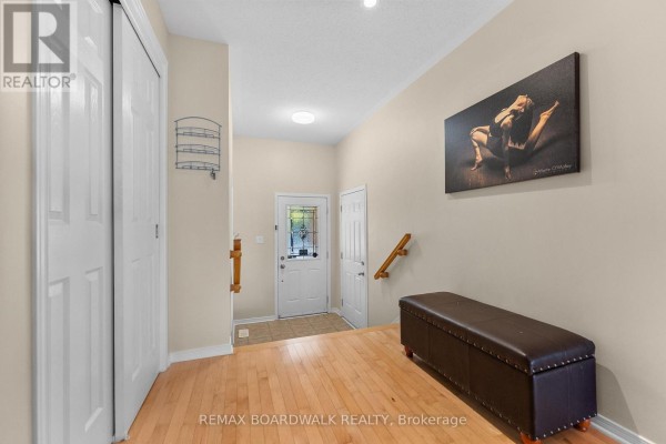 302 Statewood Drive, Ottawa, ON K2K0A8 Photo 5