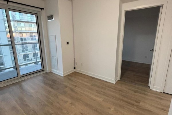 3022 - 2031 Kennedy Road, Toronto, ON M1T0B8 Photo 5