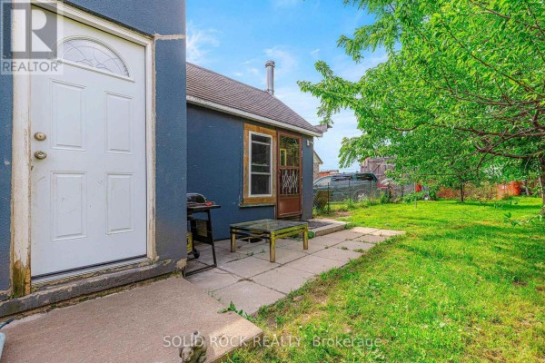 Kitchen - 3022 John Street, Edwardsburgh/cardinal, ON K0E1E0 Photo 3