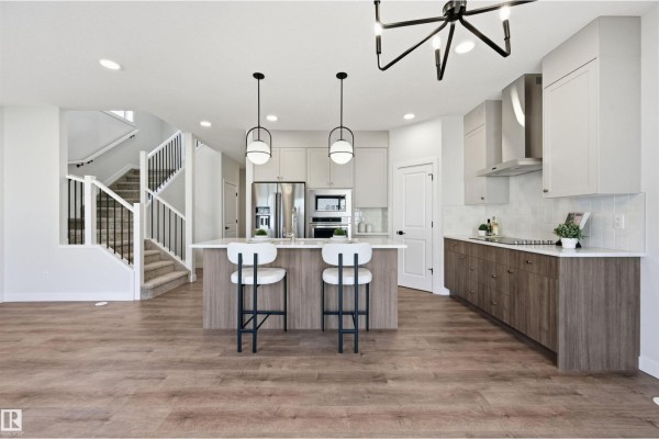 3024 Dixon Ld Sw, Edmonton, AB, photo 2