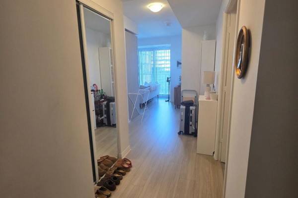 Living room - 3025 - 28 Widmer Street, Toronto, ON M5V0T2 Photo 3