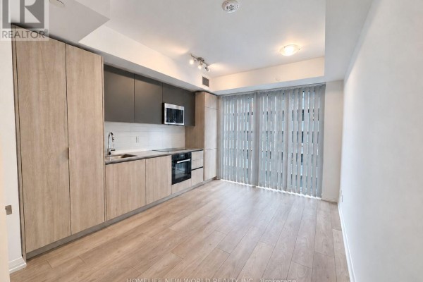 3025 - 400 King Street W, Toronto, ON M5V0X8 Photo 4