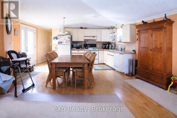 Unit 41 - 302694 Douglas Street, West Grey, ON, photo 2