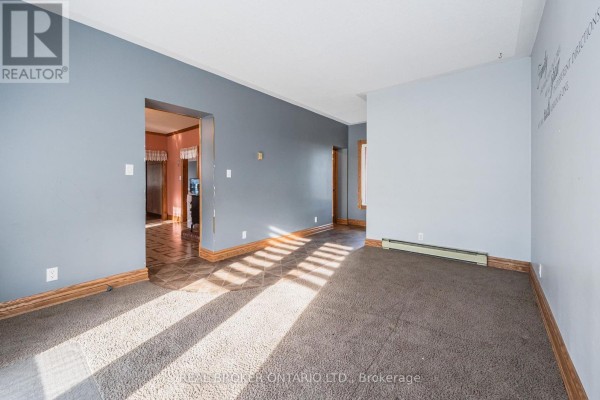 Primary Bedroom - 3027 Patrick Street, Howick, ON N0G1V0 Photo 5