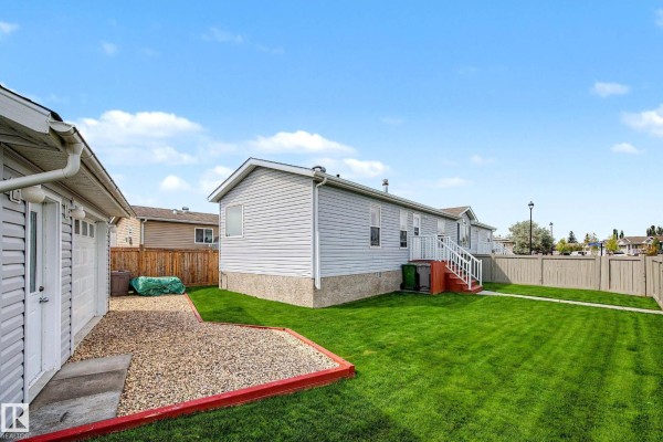3029 Aspen Wd, Leduc, AB, photo 3