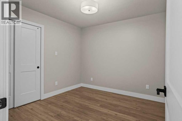 5pc Bathroom - 302a, 1 Industrial Place, Canmore, AB T1W1Y1 Photo 3