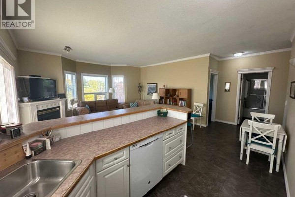Primary Bedroom - 303, 1902 23 Street, Didsbury, AB T0M0W0 Photo 4