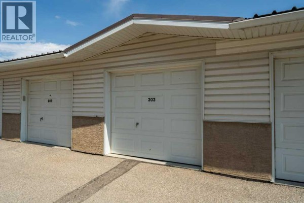 303, 300 Edwards Way Nw, Airdrie, AB, photo 3