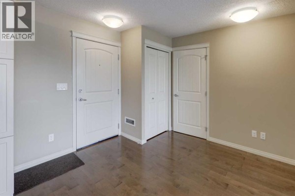 3pc Bathroom - 303, 406 Cranberry Park Se, Calgary, AB T3M1Y9 Photo 5
