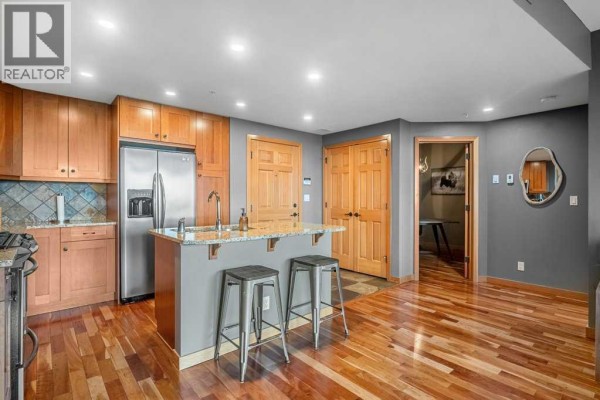 Primary Bedroom - 303, 701 Benchlands Trail, Canmore, AB T1W3G9 Photo 5