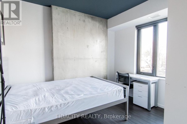 303 - 105 Champagne Avenue S, Ottawa, ON K1S5E5 Photo 4