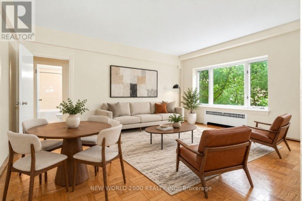 Living room - 303 - 110 St Clair Avenue W, Toronto, ON M4V1N4 Photo 3