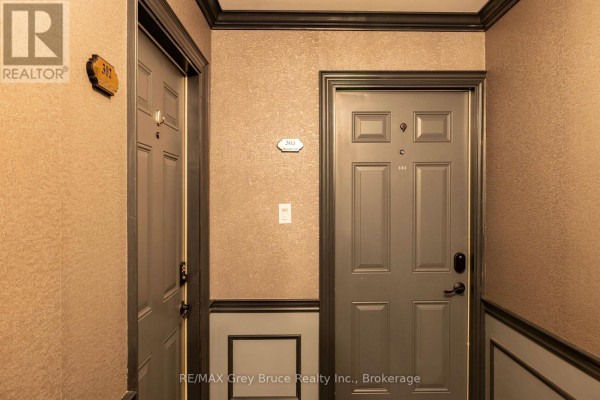 303 - 110 Sykes Street N, Meaford, ON, photo 3