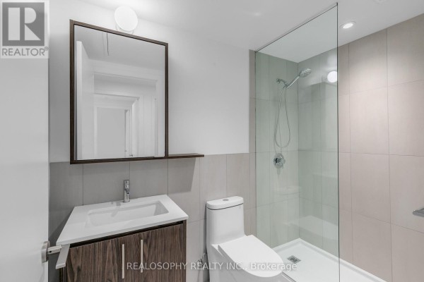 Bathroom - 303 - 115 Larchmount Avenue, Toronto, ON M4M2Y6 Photo 5