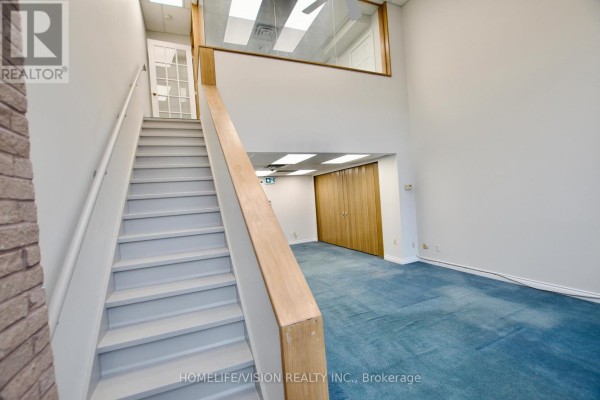 303 - 1315 Lawrence Avenue E, Toronto, ON M3A3R3 Photo 2