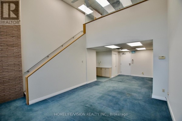 303 - 1315 Lawrence Avenue E, Toronto, ON M3A3R3 Photo 4