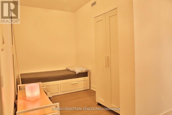 Bedroom - 303 - 1486 Bathurst Street, Toronto, ON M5P3G9 Photo 5