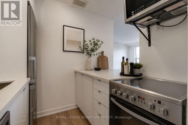 303 - 15 Gamble Avenue, Toronto, ON, photo 2