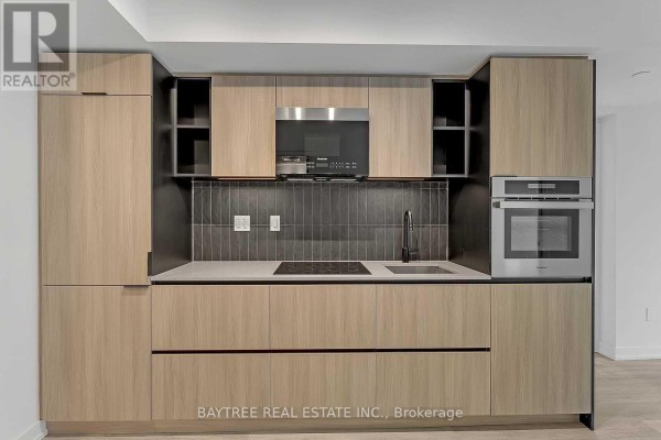 303 - 2 Augusta Avenue, Toronto, ON M5V0T3 Photo 3