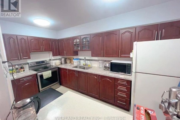 303 - 2050 Bridletowne Circle, Toronto, ON M1W2V5 Photo 4