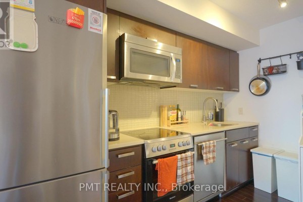 Primary Bedroom - 303 - 295 Adelaide Street W, Toronto, ON M5V0L4 Photo 2