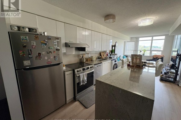 Kitchen - 303 - 33 Singer Court, Toronto, ON M2K0B4 Photo 3