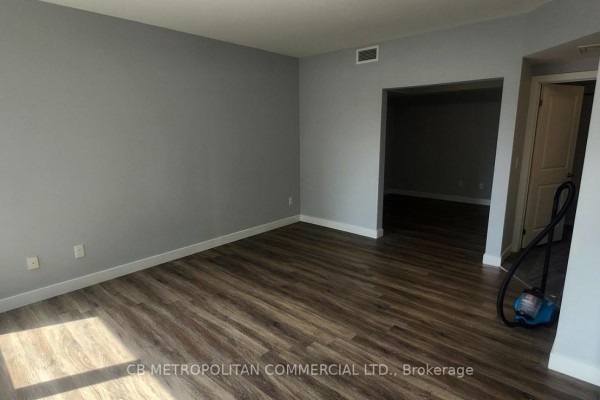 303 - 335 College Street, Toronto, ON M5T1S2 Photo 5