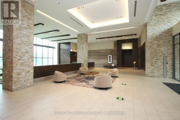 303 - 35 Brian Peck Crescent, Toronto, ON, photo 2