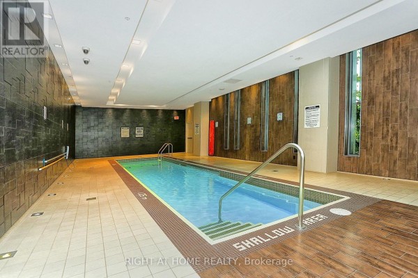 303 - 35 Brian Peck Crescent, Toronto, ON M4G0A5 Photo 5