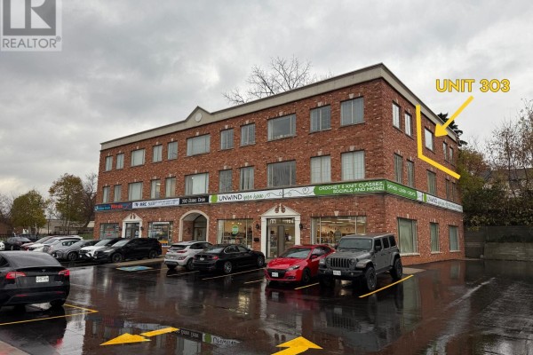 303 - 390 Davis Drive, Newmarket, ON, photo 3