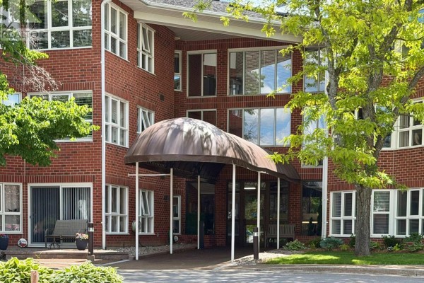 303 - 4 Heritage Way, Kawartha Lakes, ON, photo 3