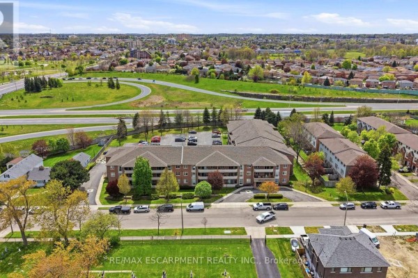 Other - 303 - 416 Limeridge Road E, Hamilton, ON L9A2S7 Photo 2