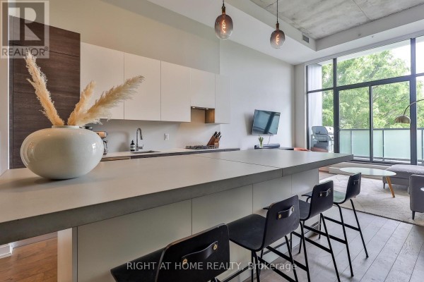 Primary Bedroom - 303 - 530 Indian Grove, Toronto, ON M6P0B3 Photo 4