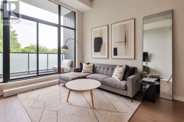 Den - 303 - 530 Indian Grove, Toronto, ON M6P0B3 Photo 5