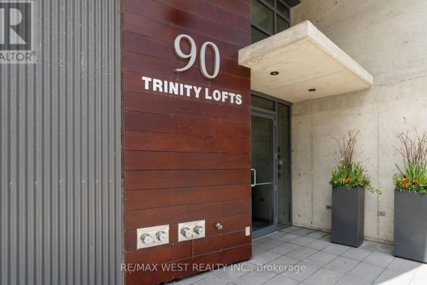 Kitchen - 303 - 90 Trinity Street, Toronto, ON M5A0E4 Photo 3