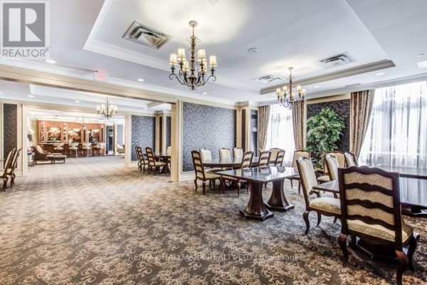 Dining room - 303 - 9245 Jane Street, Vaughan, ON L6A0J9 Photo 5